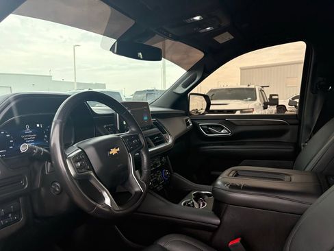 Used 2022 Chevrolet Tahoe LT w/ Luxury Package AWD/4WD image 10