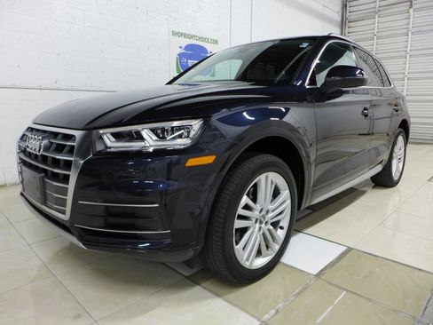 Used 2018 Audi Q5 2.0T Premium Plus w/ Premium Plus Package AWD/4WD image 2
