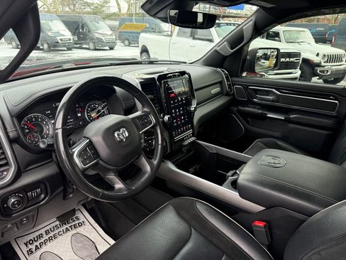 Used 2021 RAM 1500 Laramie w/ Night Edition image 10