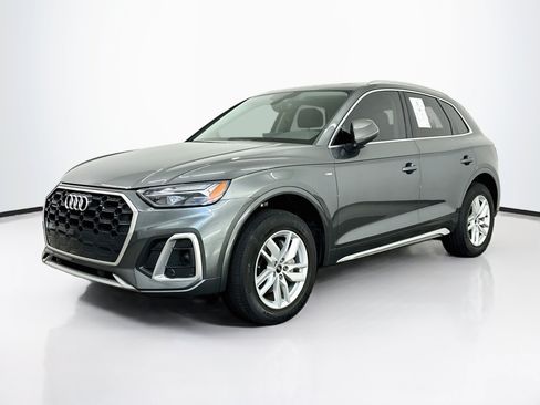 Used 2023 Audi Q5 2.0T Premium w/ Convenience Package AWD/4WD image 3