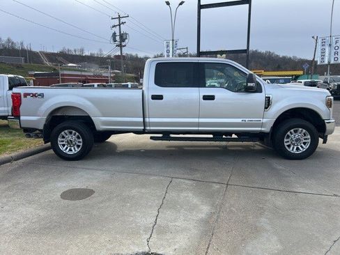 Used 2019 Ford F250 XLT w/ FX4 Off-Road Package image 13