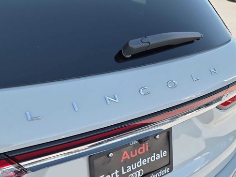 Used 2023 Lincoln Corsair Reserve w/ Jet Appearance Package image 10