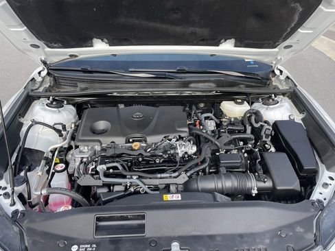 Used 2025 Toyota Camry XLE image 31