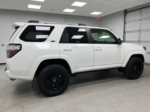 Used 2019 Toyota 4Runner SR5 Premium AWD/4WD image 11