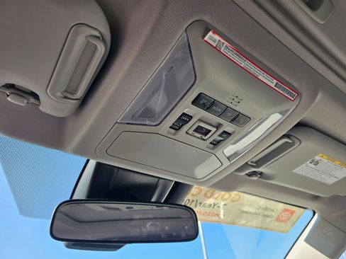 Used 2025 Toyota RAV4 XLE Premium image 27