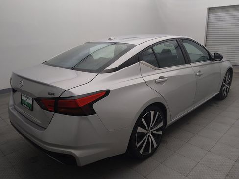 Used 2020 Nissan Altima 2.5 SR FWD image 9