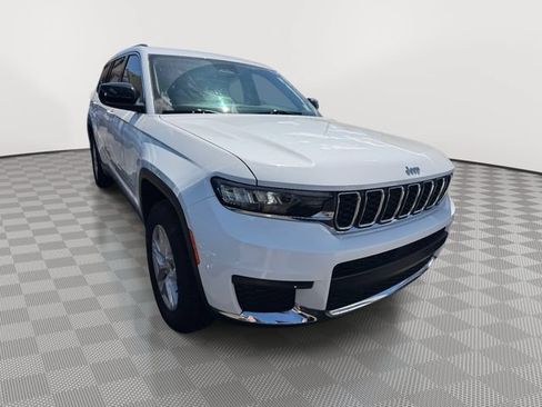 Used 2023 Jeep Grand Cherokee L Laredo RWD image 2