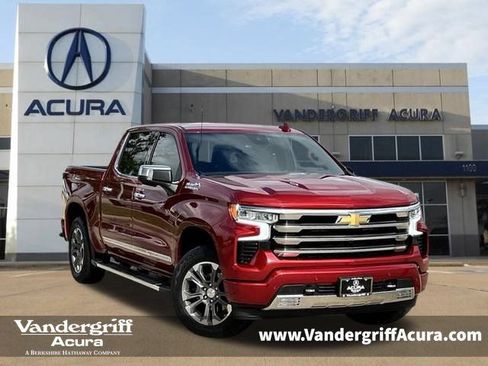 Used 2025 Chevrolet Silverado 1500 High Country w/ Technology Package AWD/4WD image 1
