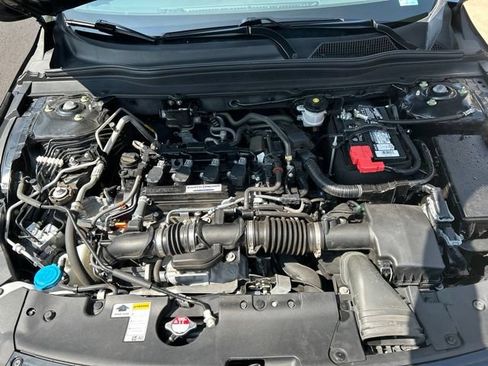 Used 2018 Honda Accord EX-L image 9