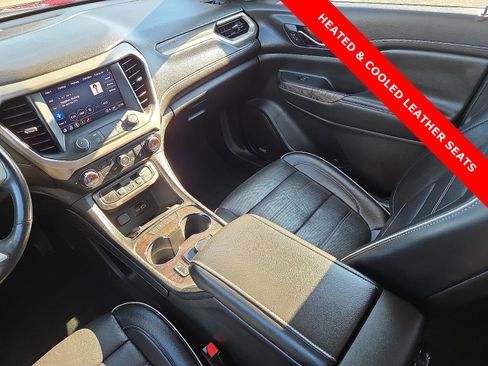 Used 2022 GMC Acadia Denali image 14