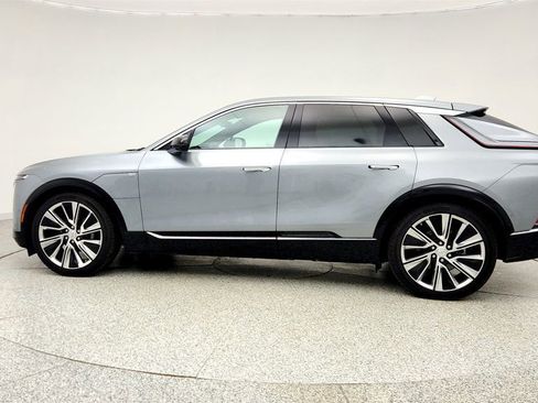 Used 2024 Cadillac Lyriq Luxury image 8