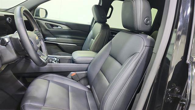 Used 2026 Chevrolet Traverse LT AWD/4WD image 11