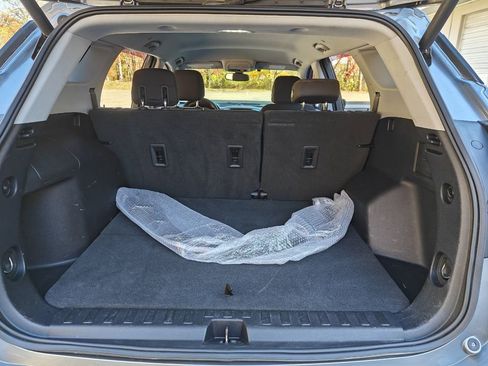 Used 2018 GMC Terrain SLE w/ Driver Convenience Package image 30