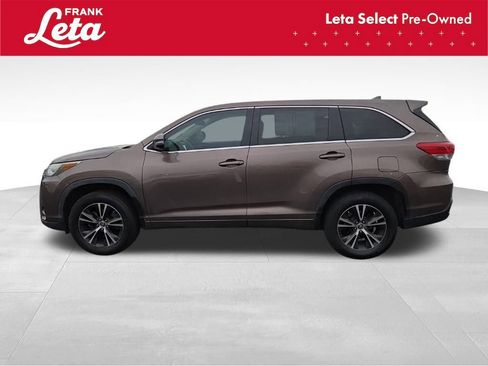 Used 2018 Toyota Highlander Plus image 4