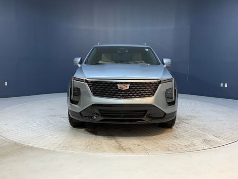 Certified 2025 Cadillac XT4 Premium Luxury image 6