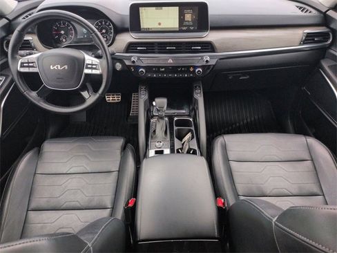 Used 2022 Kia Telluride SX w/ SX Prestige Package image 29