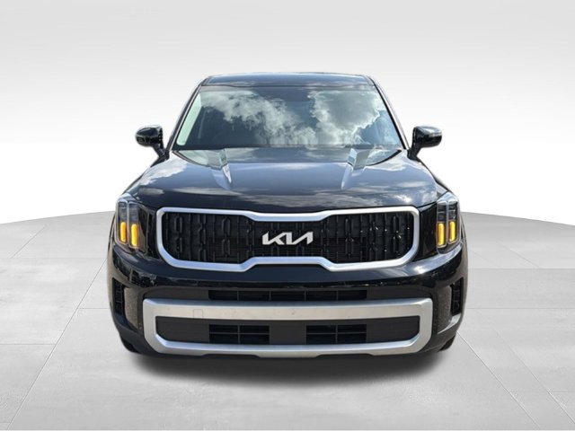 Used 2024 Kia Telluride LX FWD image 7