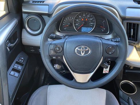 Used 2014 Toyota RAV4 XLE image 8