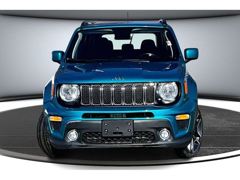 Used 2020 Jeep Renegade Latitude w/ Cold Weather Group image 4