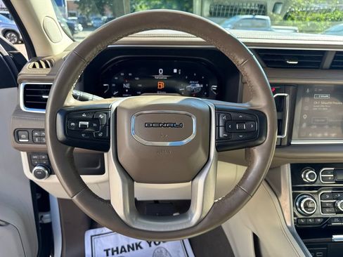 Used 2023 GMC Yukon Denali AWD/4WD image 29