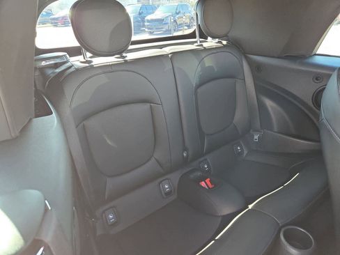Used 2017 MINI Cooper Convertible image 18