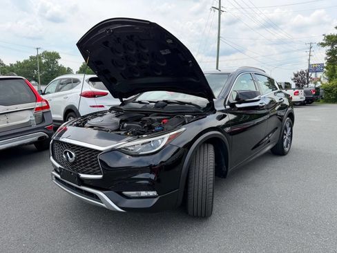 Used 2017 INFINITI QX30 Premium w/ Navigation Package AWD/4WD image 21