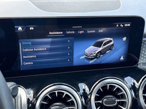 Certified 2024 Mercedes-Benz GLB 250 4MATIC image 20