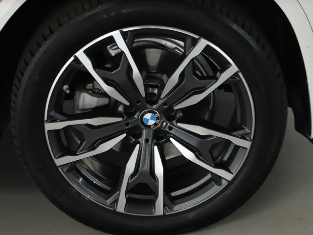 Used 2024 BMW X4 xDrive30i w/ M Sport Package AWD/4WD image 40