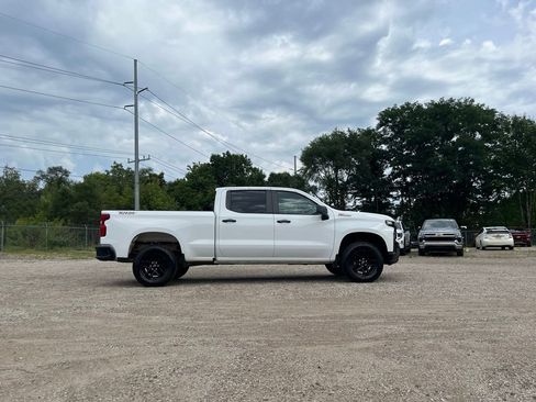 Used 2020 Chevrolet Silverado 1500 LT Trail Boss AWD/4WD image 8