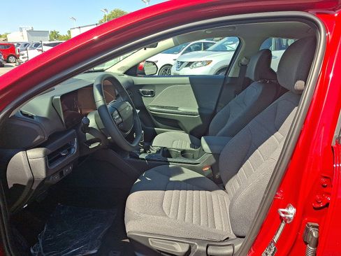New 2025 Kia K4 EX image 9