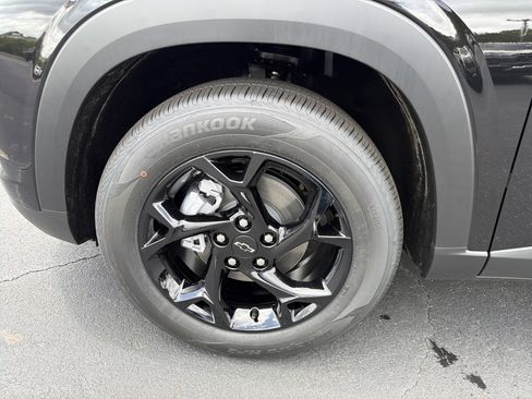 New 2026 Chevrolet Trax LT FWD image 11