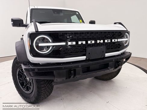 Used 2024 Ford Bronco Wildtrak image 2