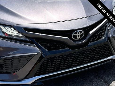 Used 2021 Toyota Camry XSE FWD image 33