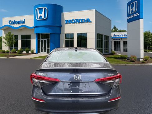 Used 2024 Honda Civic Sport image 5