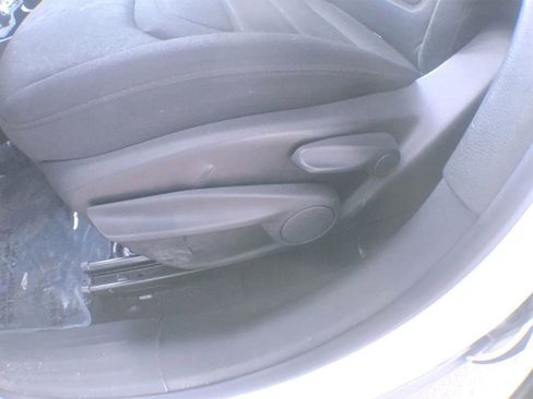 Used 2020 Jeep Renegade Latitude image 13