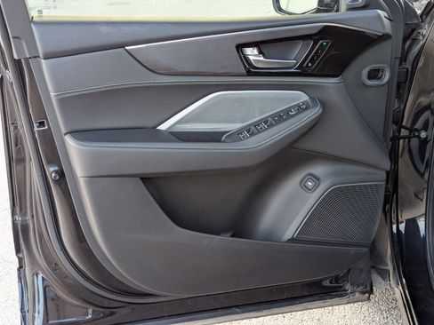 Certified 2025 Acura MDX w/Advance Package image 12