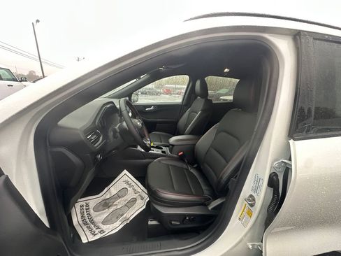 New 2026 Ford Escape ST-Line w/ Tech Pack #1 FWD image 17