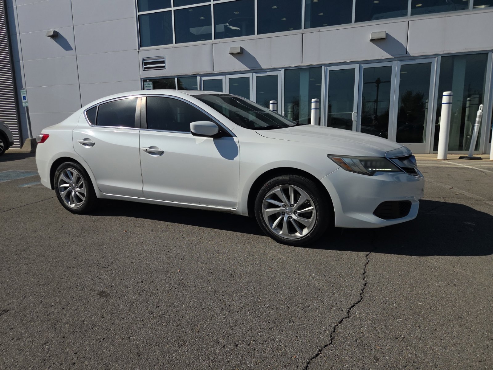 Used 2017 Acura ILX w/ Premium Package FWD image 3