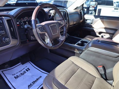 Used 2018 GMC Sierra 2500 Denali image 12