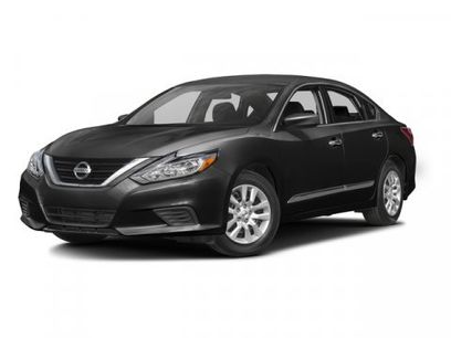 Used 2016 Nissan Altima 2.5 SV w/ Convenience Package