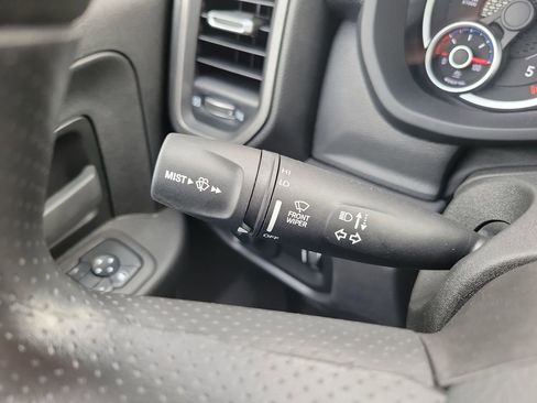 New 2025 RAM 5500 Tradesman AWD/4WD image 15