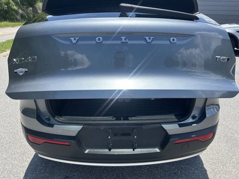 Used 2019 Volvo XC40 T5 Momentum AWD/4WD image 18