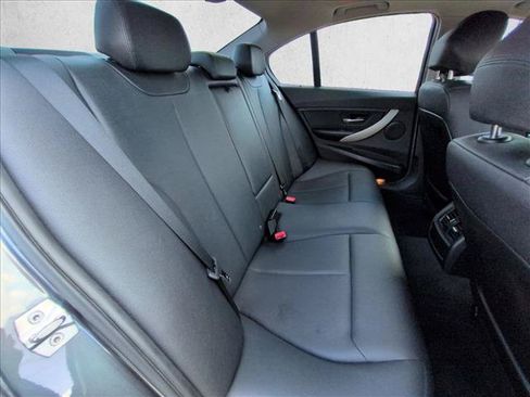 Used 2015 BMW 320i xDrive Sedan AWD/4WD image 17