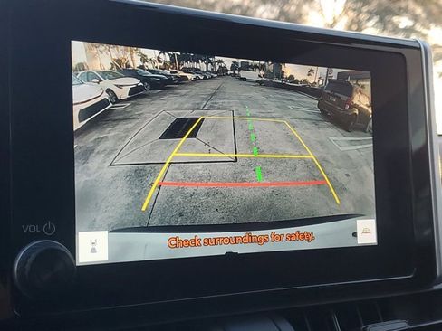 Used 2023 Toyota RAV4 XLE image 27