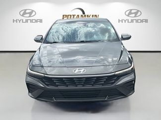 Used 2024 Hyundai Elantra SEL FWD video 2