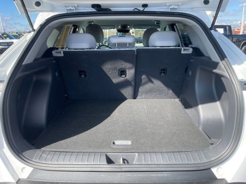 Used 2025 Hyundai Kona SEL image 17