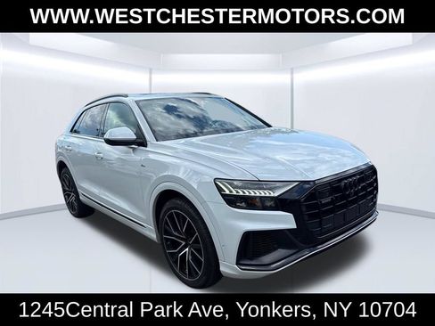 Used 2023 Audi Q8 Premium Plus w/ Premium Plus Package AWD/4WD image 3