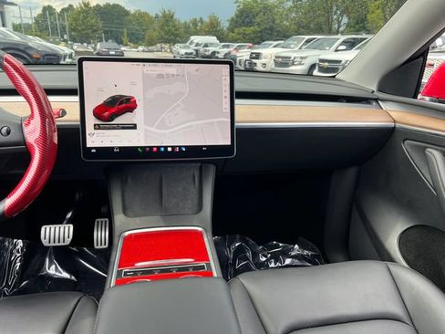 Used 2022 Tesla Model Y Performance AWD/4WD image 12