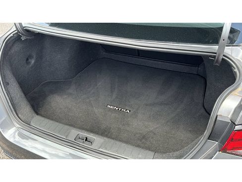 Used 2024 Nissan Sentra SV FWD image 15