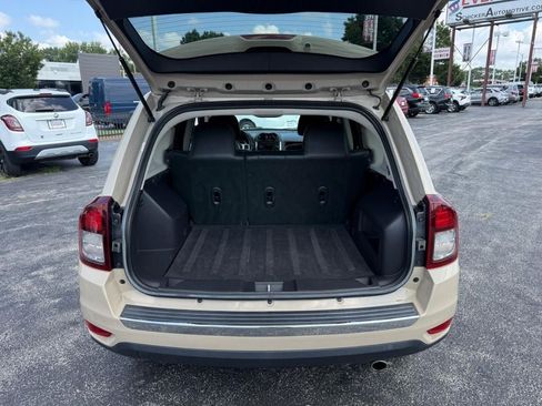 Used 2017 Jeep Compass High Altitude FWD image 7